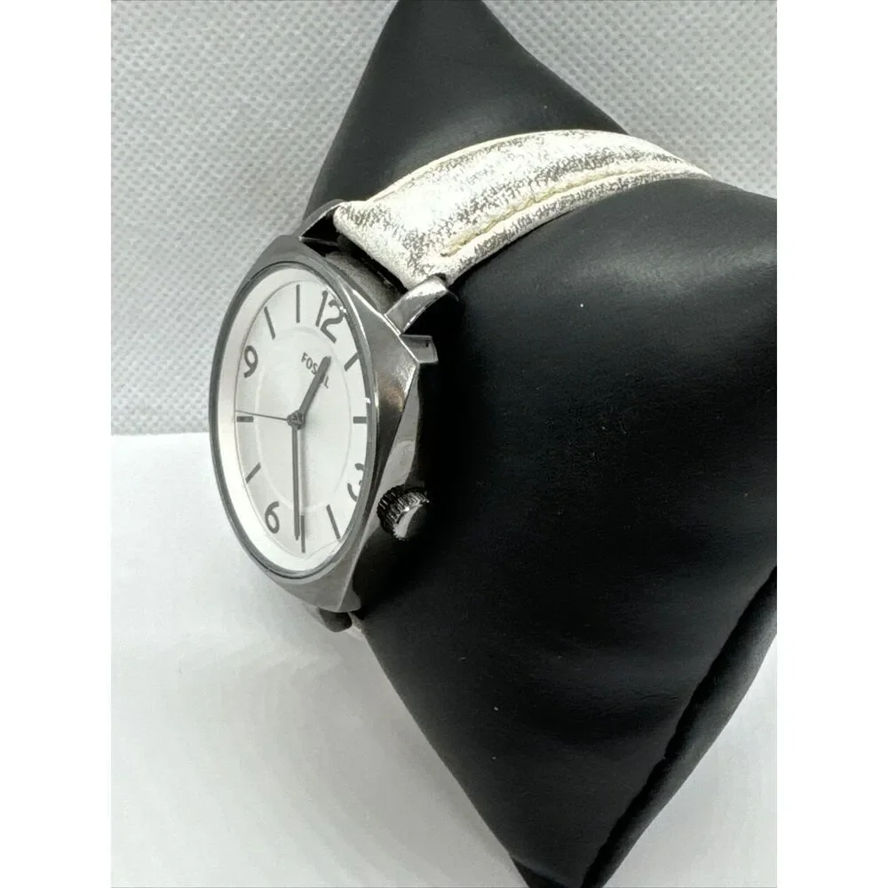 Fossil BQ3360 Women's White Leather Strap Analog Dial Quartz Wrist Watch JNA349